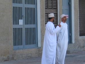 6_Omani men in their dishdashas