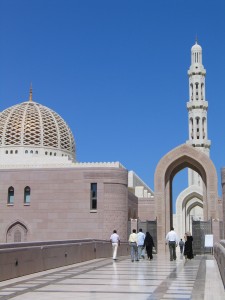 9_Grand Mosque - heading into prayer